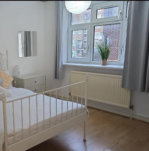 London E1 Rooms 外观 照片